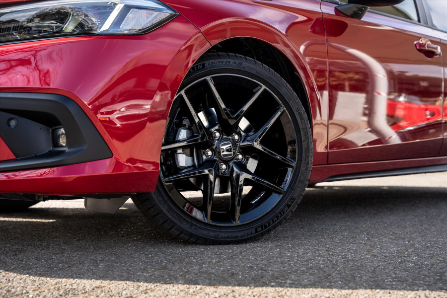 een velg van een honda civic